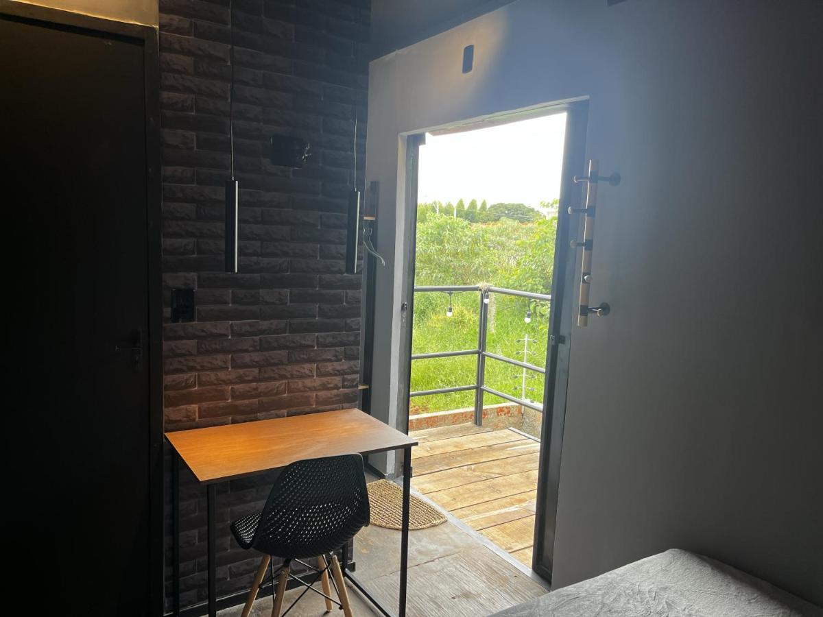 Container-Spa Quente, Projetor Cine, Lareira, Churrasqueira-20Km De Brotas Torrinha Ngoại thất bức ảnh